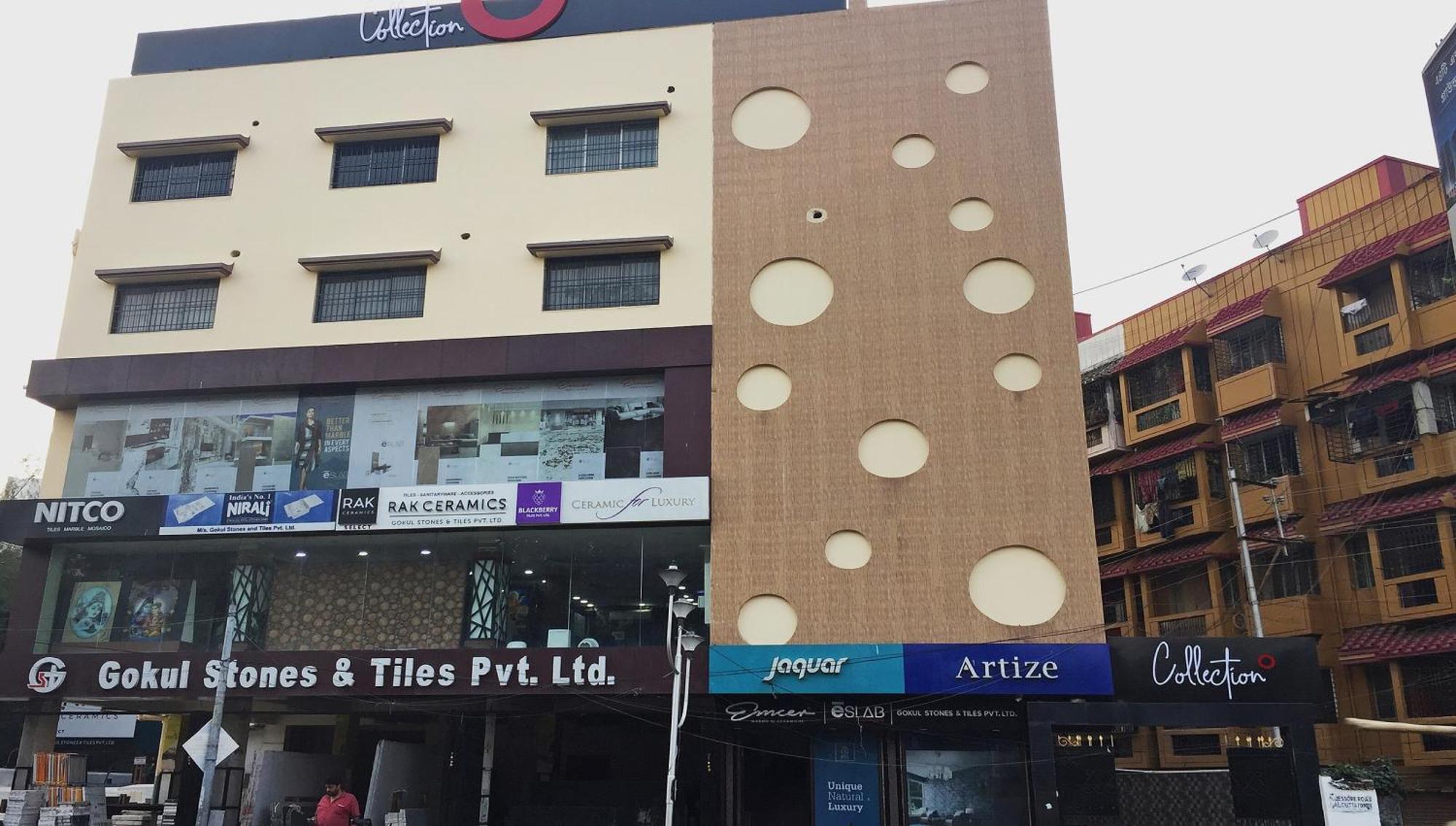 ホテル Super Collection O Gokul Residency Near Emami City Dumdum Opposite Raja Palace Dum Dum エクステリア 写真