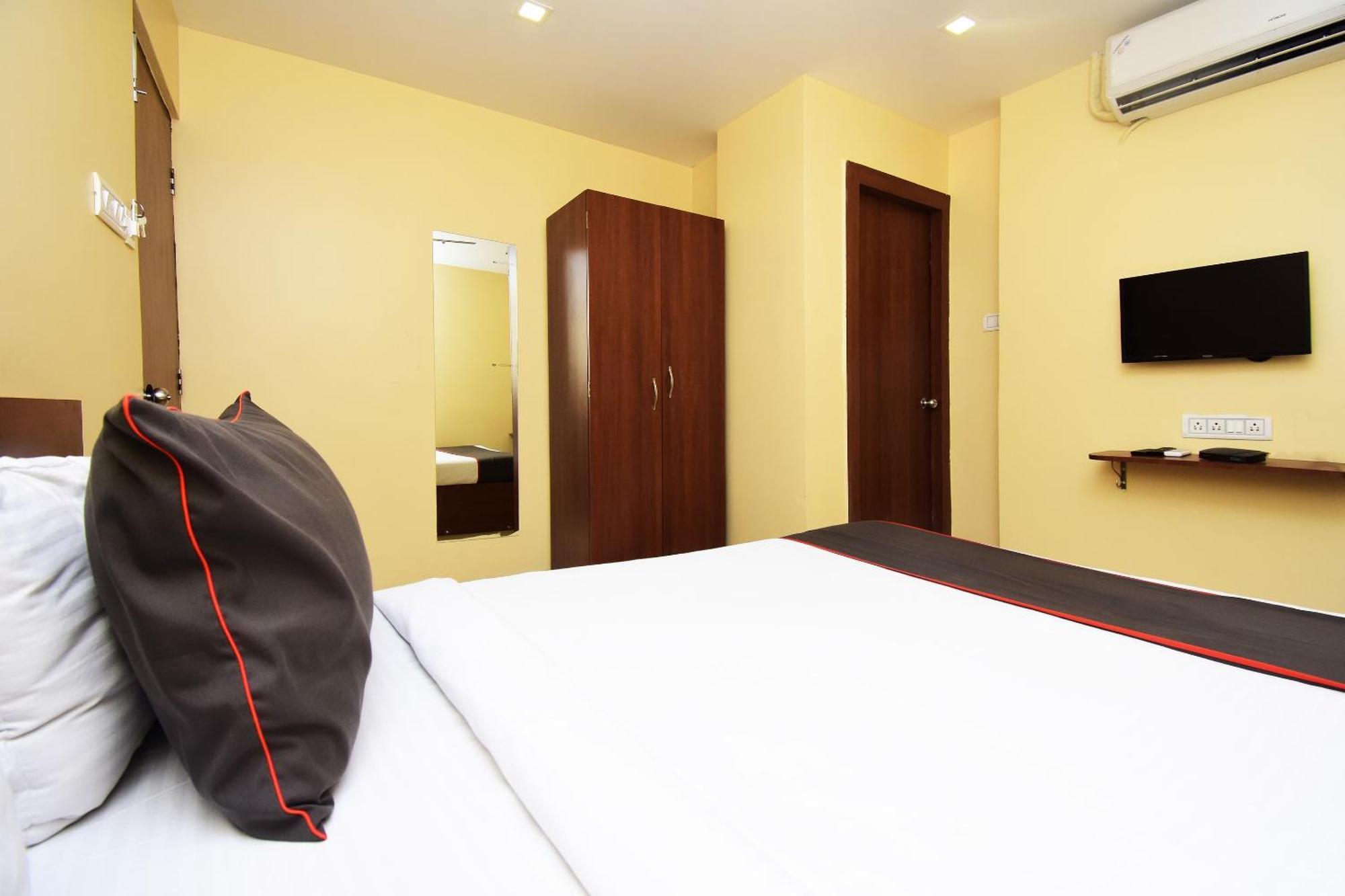 ホテル Super Collection O Gokul Residency Near Emami City Dumdum Opposite Raja Palace Dum Dum エクステリア 写真