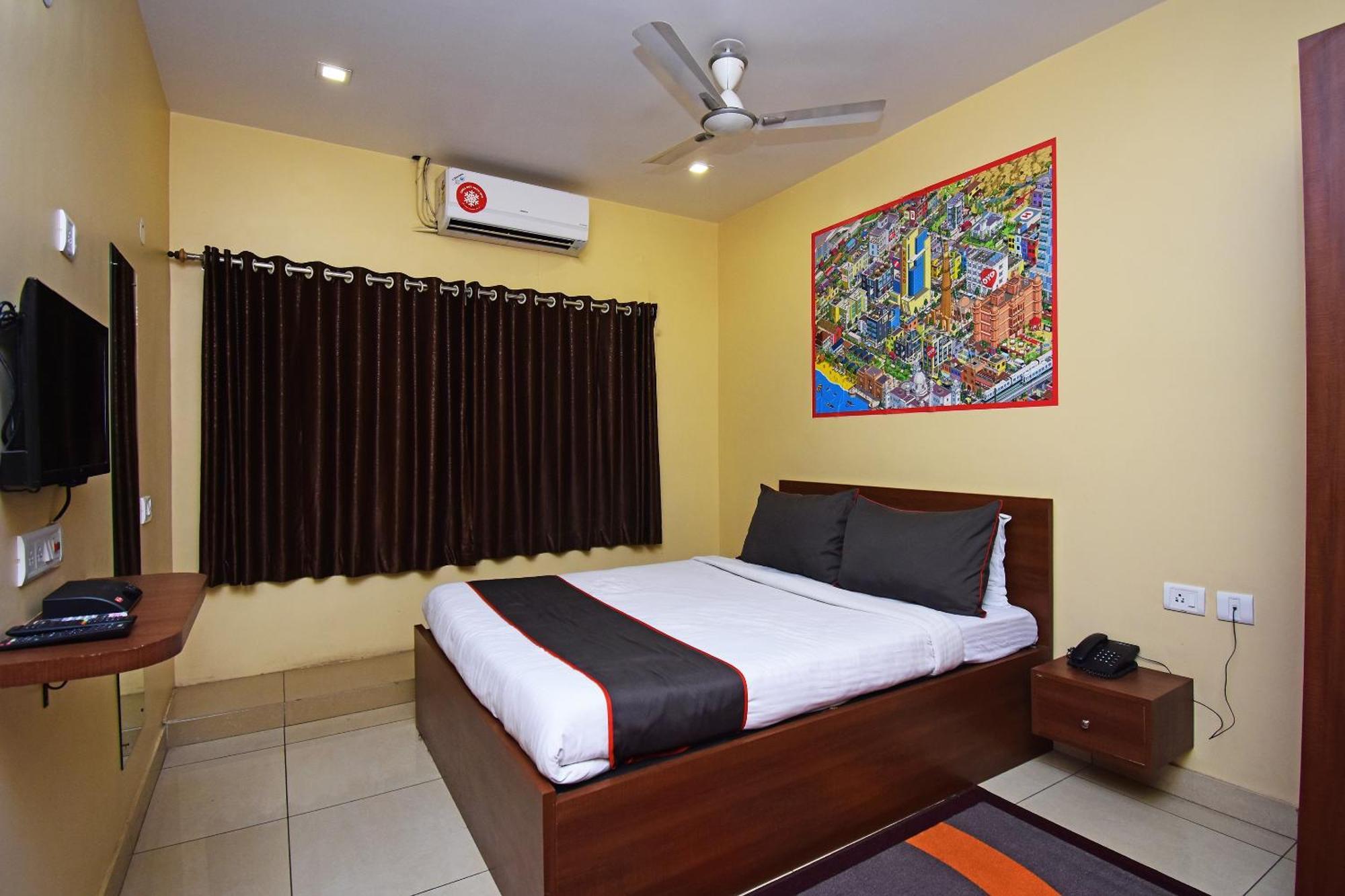 ホテル Super Collection O Gokul Residency Near Emami City Dumdum Opposite Raja Palace Dum Dum エクステリア 写真